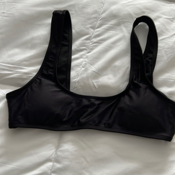 Mono B Black bikini top size Medium - Picture 2 of 3